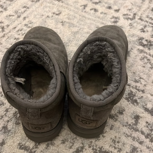 Ugg Mini Boot - Picture 6 of 6